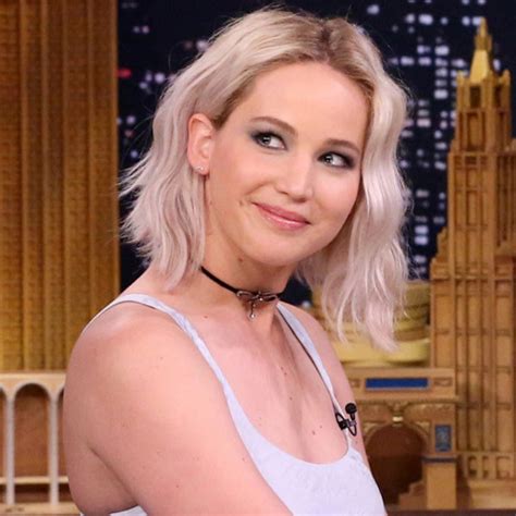 Jennifer Lawrence Is not attractive : r/unpopularopinion